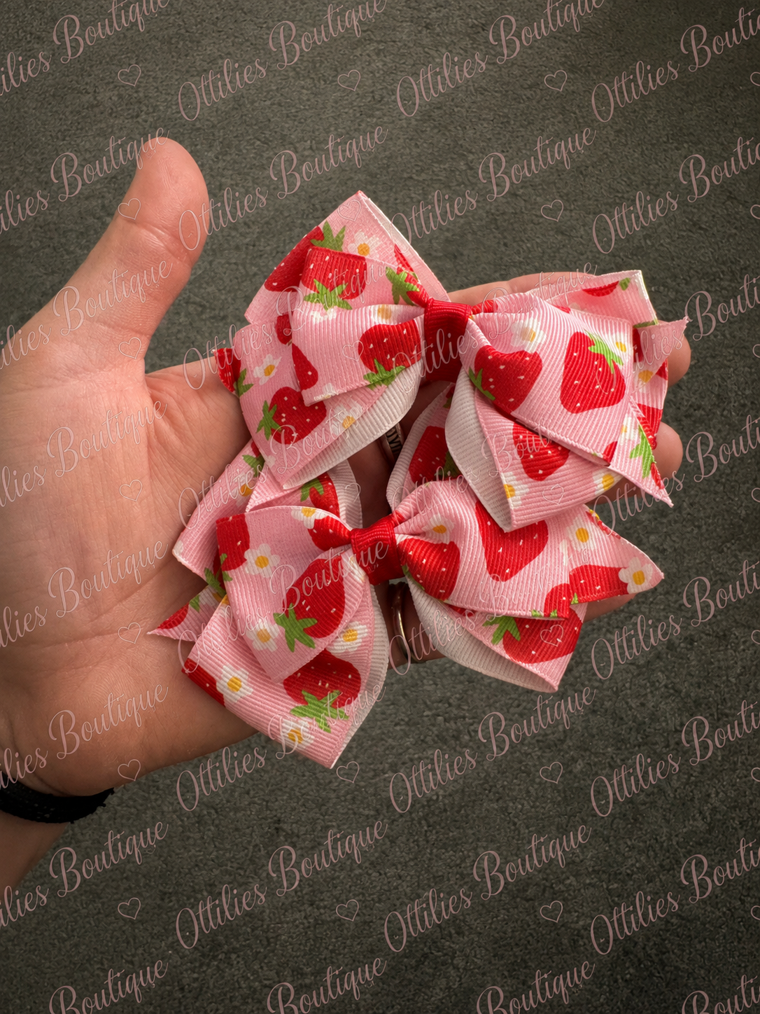 Strawberry 2PCS hair bow clips